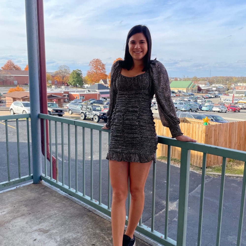 Meet your Posher, Peta